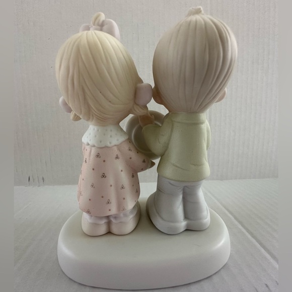 Precious Moments 10th Anniversary Cake Topper - Cream and Pink - Picture 13 of 16